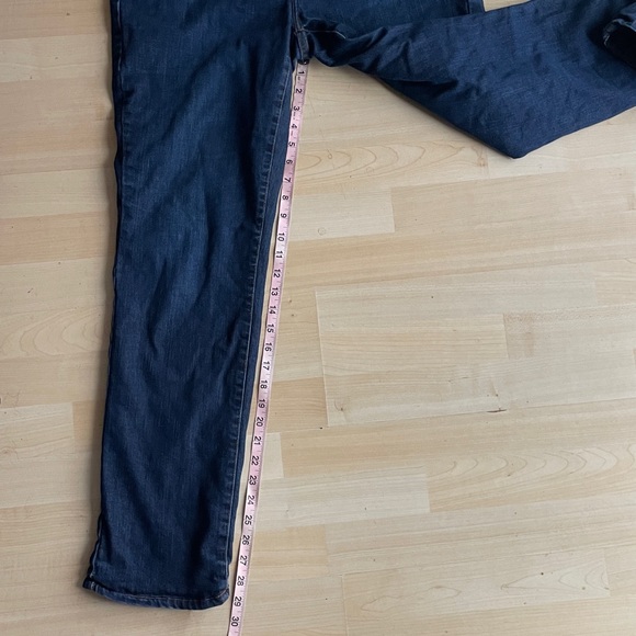 Women’s Eddie Bauer fleece lined jeans - Picture 10 of 10